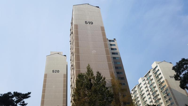 519동, 520동의 단지 전경 모습이에요