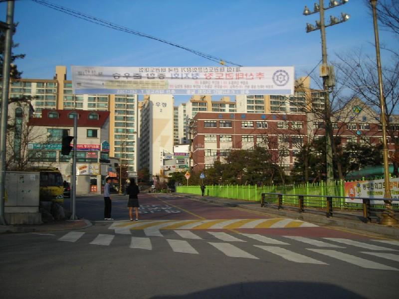 추산초교
