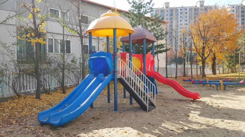 병점성호 아파트 단지 내 놀이터이에요