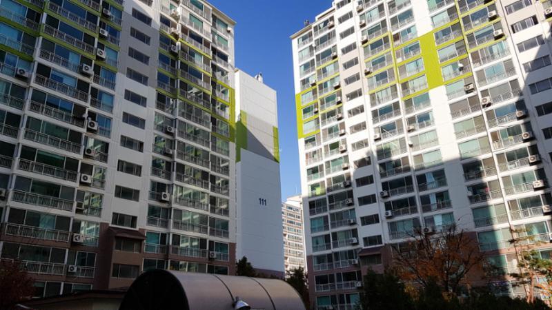 남수원두산 아파트 단지 전경 입니다