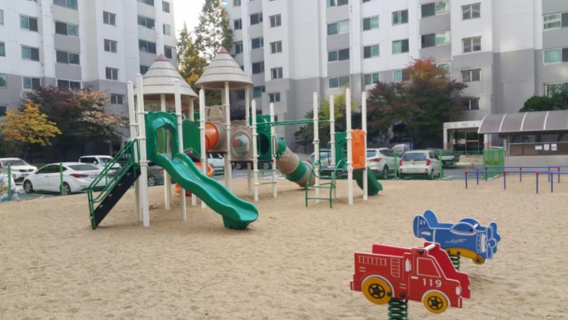 단지 내 놀이터에요