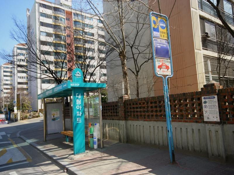 버스정류소(후문)