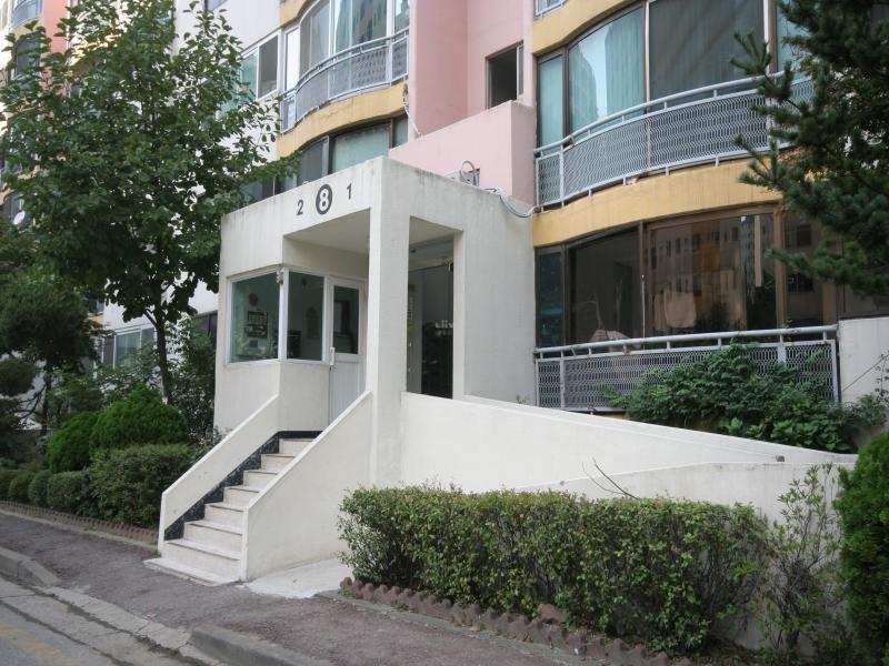 동입구