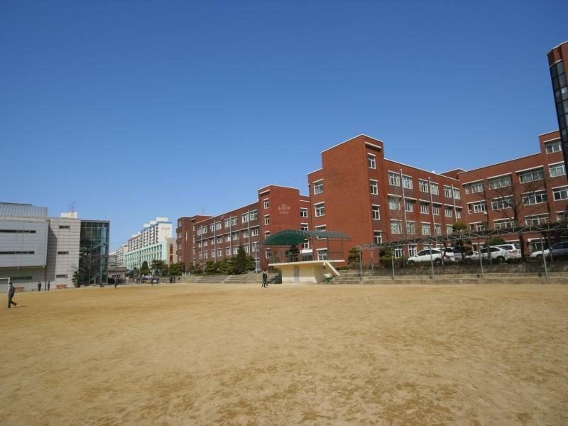 인항고교