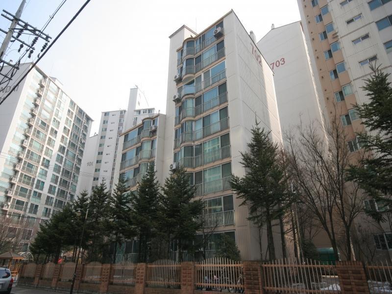 702동