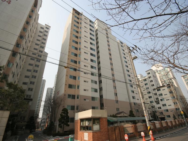 703동