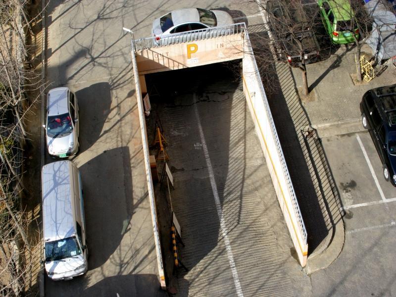 지하주차장입구
