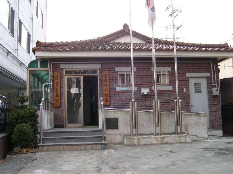 S7304049