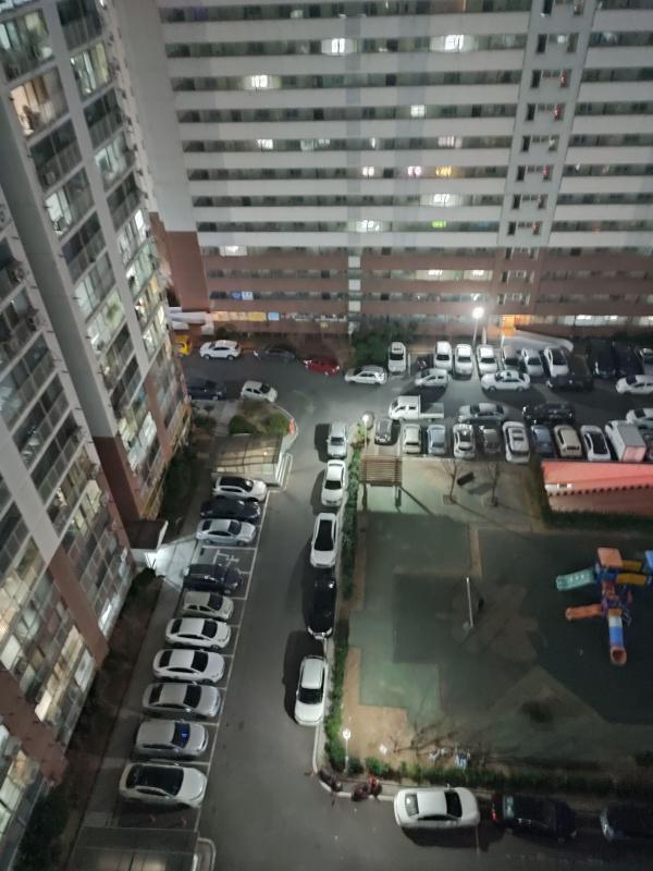 유니