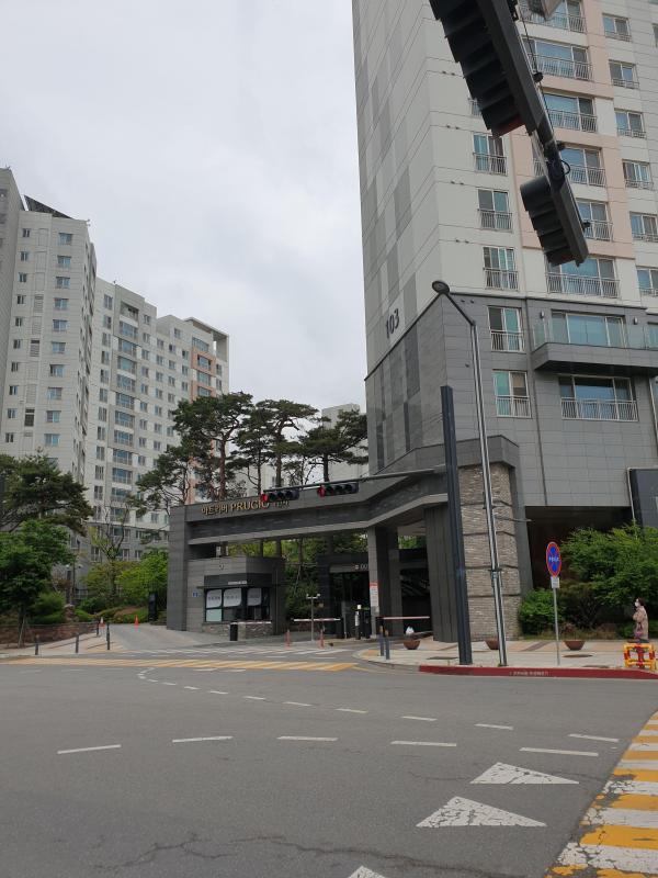 이기자