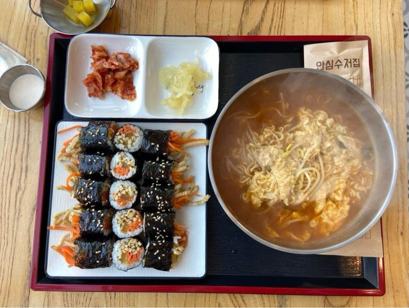 계란라면과 어묵김밥의 조화🍙🍜 | KB부동산