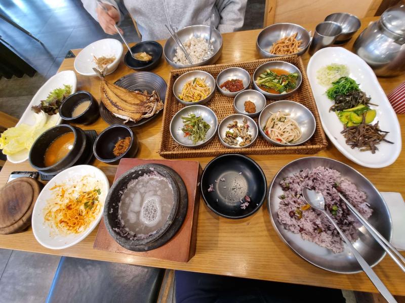 오늘 저녁은 건강식으로~~강된장보리밥과 영양돌솥밥으로~~👌👌👌 | KB부동산