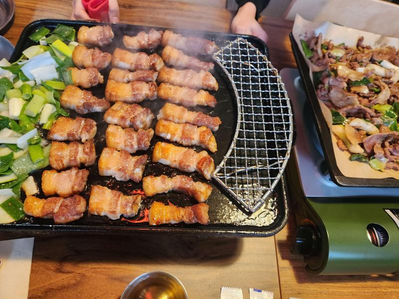 점심ㅎ 고기꾸워주는 맛집 | KB부동산